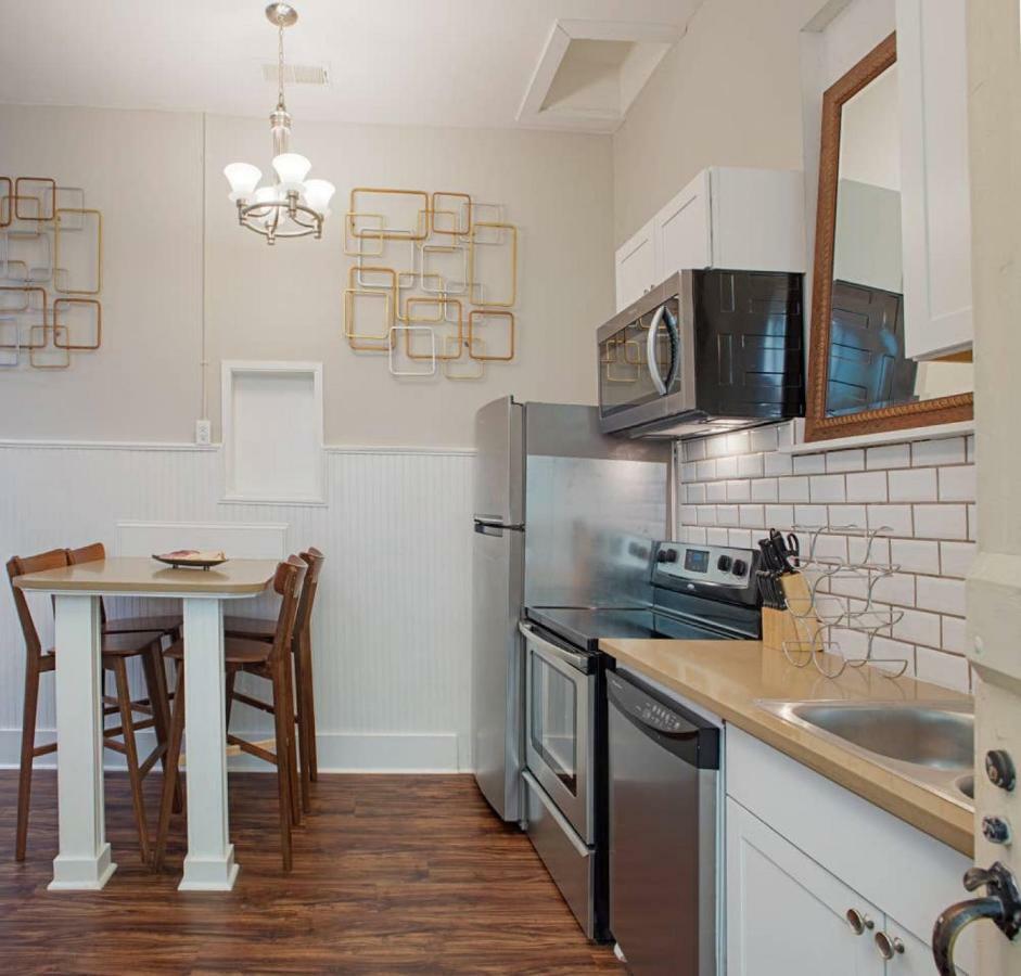101 E Waldburg - Cozy Cottage Just Off Of Forsyth Park Savannah Extérieur photo